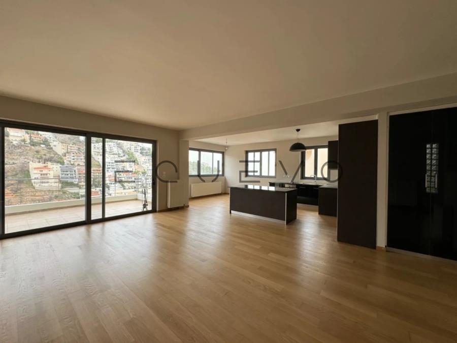 (For Sale) Residential Maisonette || East Attica/Voula - 260 Sq.m, 4 Bedrooms, 1.100.000€ 