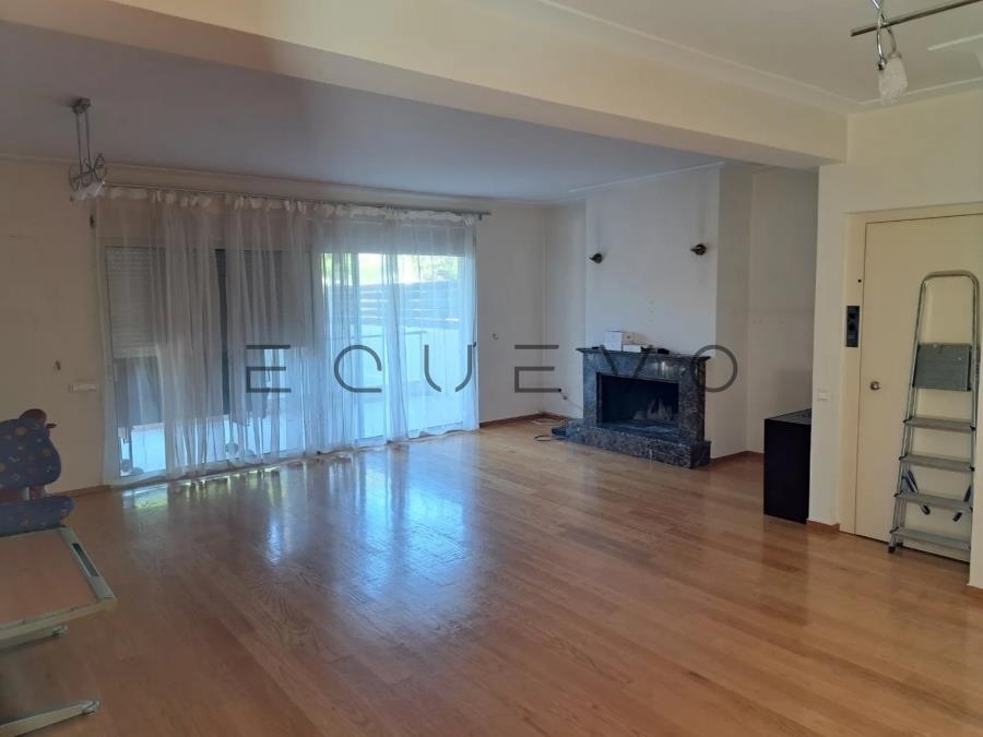 (For Sale) Residential Maisonette || East Attica/Vouliagmeni - 320 Sq.m, 4 Bedrooms, 2.100.000€ 