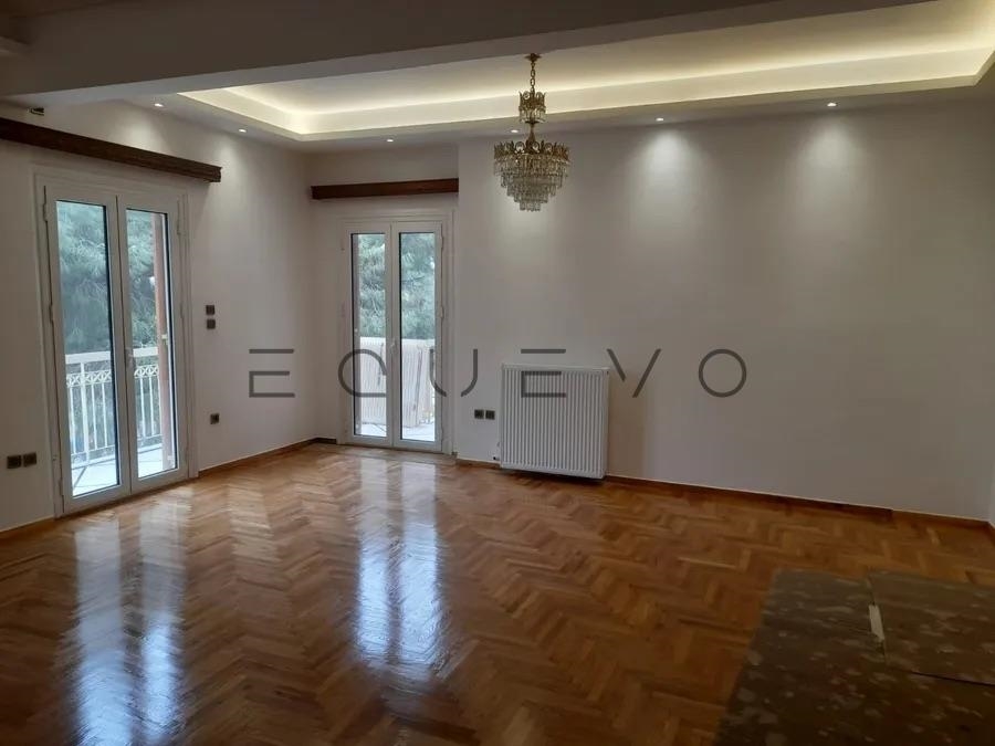 (For Rent) Residential Floor Apartment || Athens South/Glyfada - 123 Sq.m, 3 Bedrooms, 1.500€ 