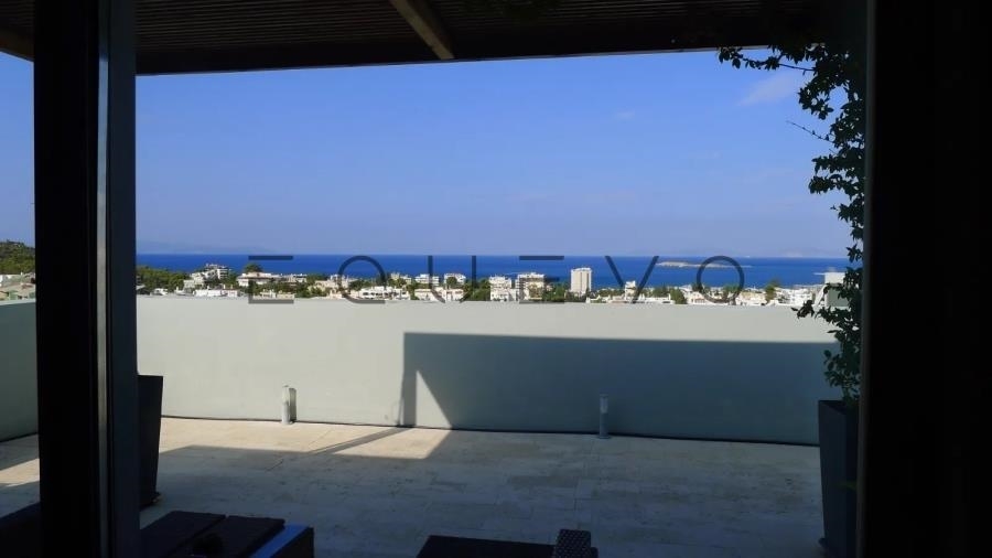 (For Sale) Residential Detached house || East Attica/Voula - 300 Sq.m, 5 Bedrooms, 2.400.000€ 